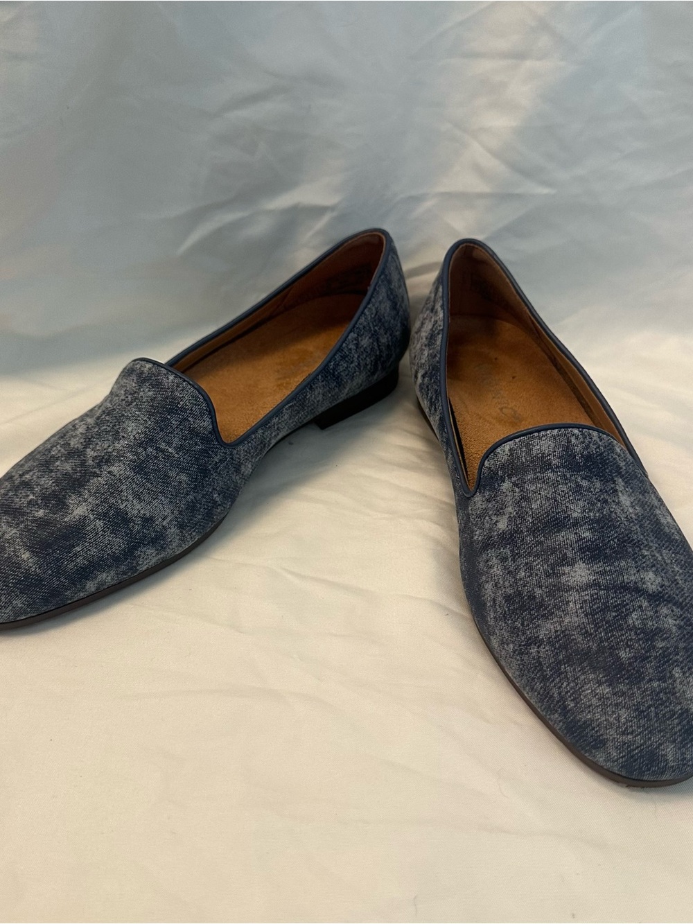 Vionic Women's Blue Marbled Slip-On Loafers 7